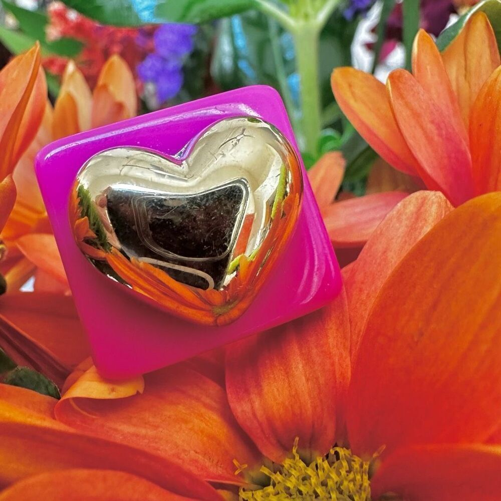 Pink gold tone heart cocktail ring - Picture 4 of 7